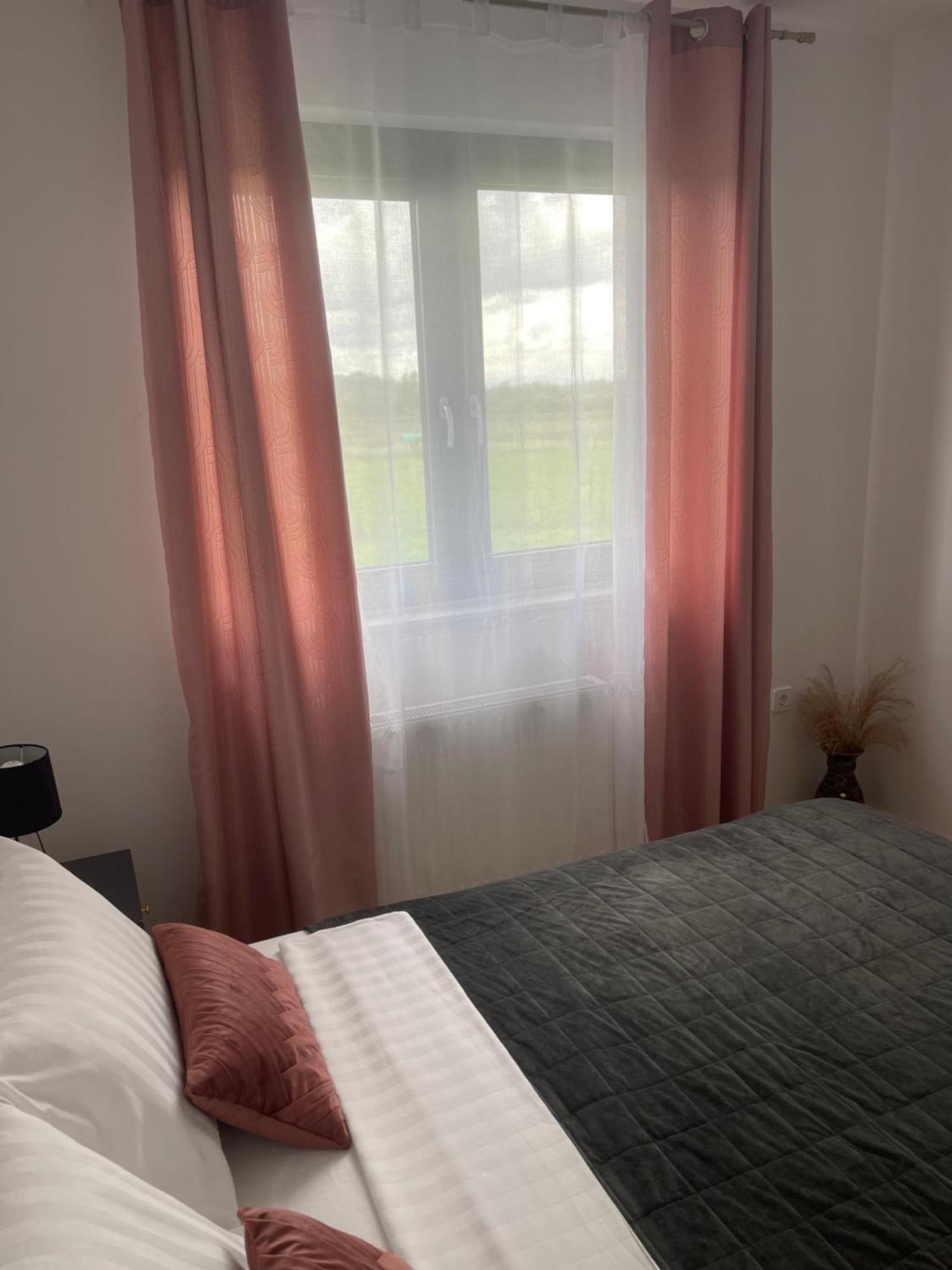 Luna,Central,Self-Check In,Ac,Wi-Fi, Washer,Free Parking Zaprešić Εξωτερικό φωτογραφία